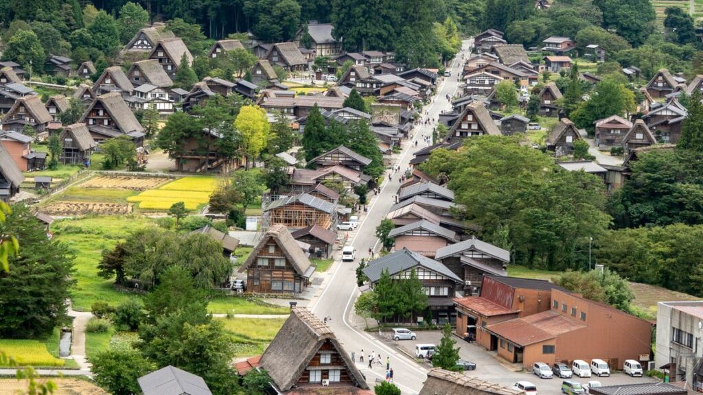 Best Hotels Near Gifu Station | Nobunaga’s Mountain Castle & Cormorant Fires