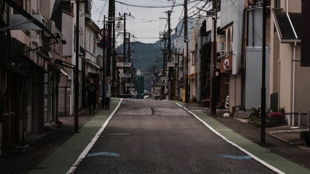 Best Hotels Near Wakayama-Daigakumae Station | The Mall-Gate Newcomer