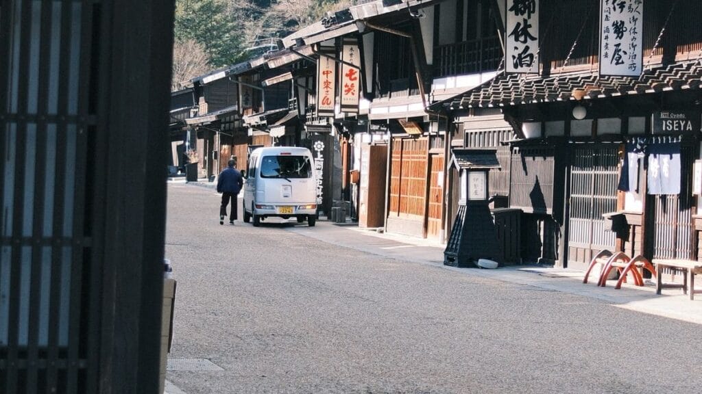 Best Hotels Near Chizu Station | The Cedar Post Town on the Express Line