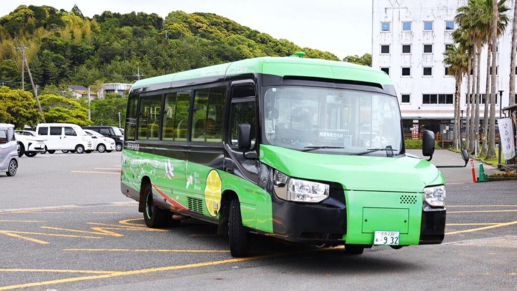 Best Hotels Near Anan Station | LED City & the Road to the Surf Coast