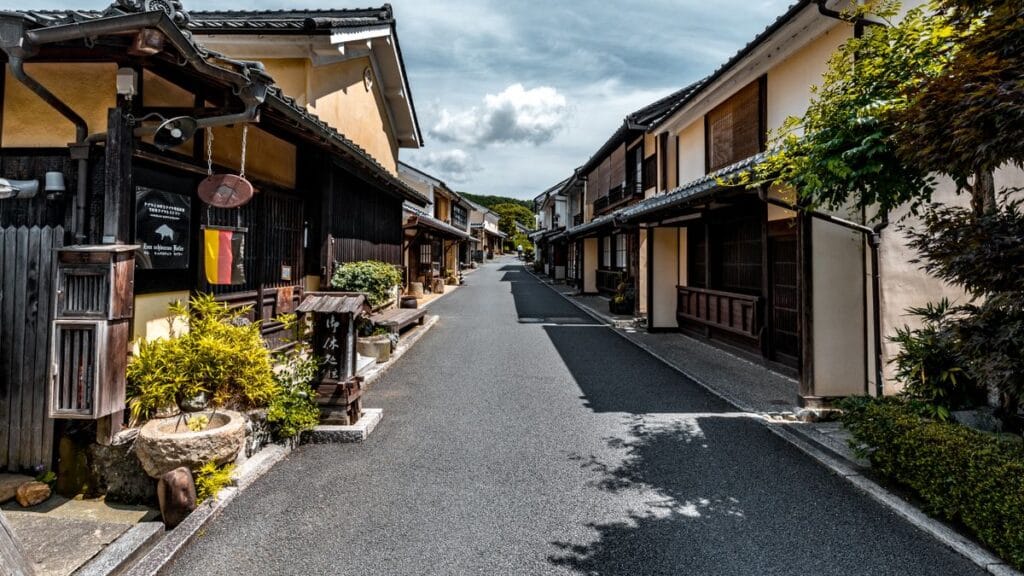 Best Hotels Near Ishii Station | Pilgrim Plains of the Yoshino River