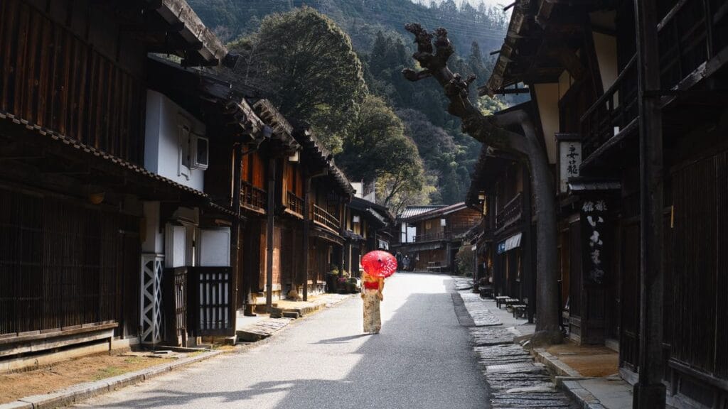 Best Hotels Near Kiyama Station | Ancient Ramparts on the Commuter Line