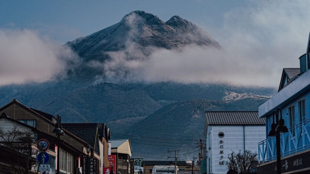 Best Hotels Near Nakatsu Station | Karaage Capital & Fukuzawa’s Castle Town