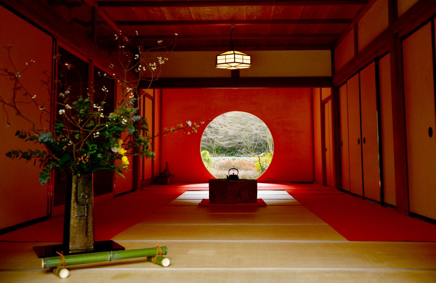 Ikebana (Japanese Flower Arranging): Where to Take a Class in Tokyo & Kyoto