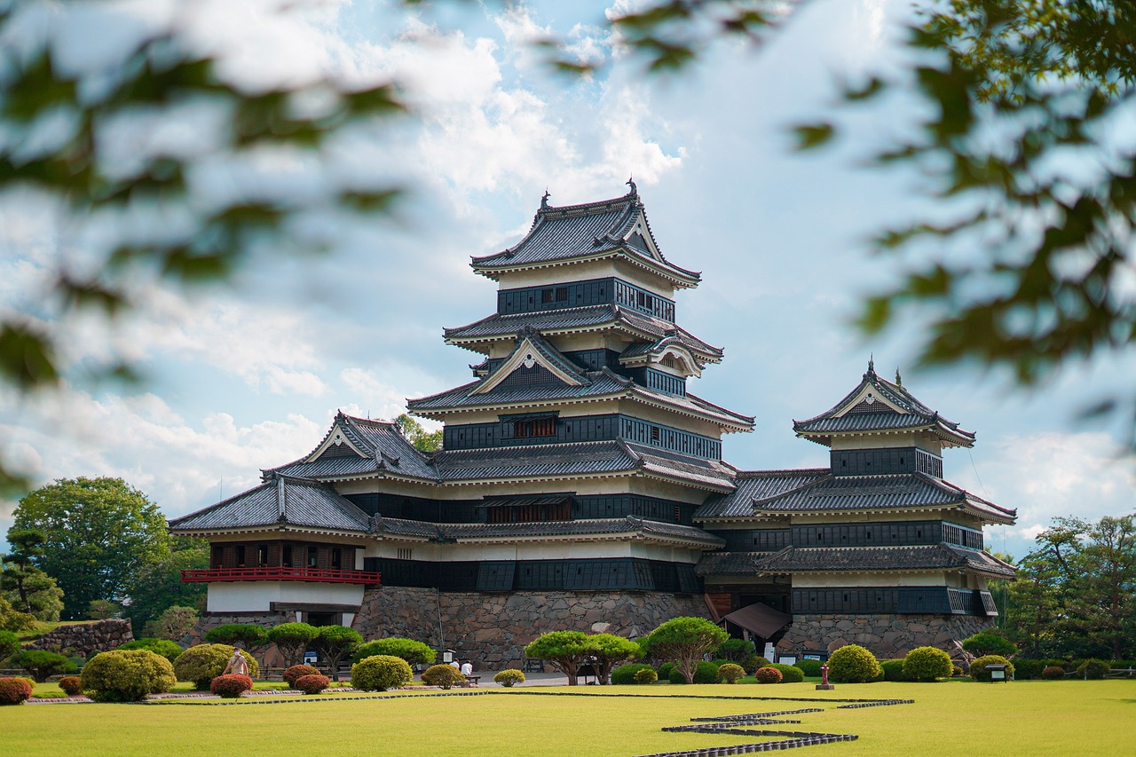 Matsumoto Castle: Japan’s Oldest Wooden Castle & the City of Mountains