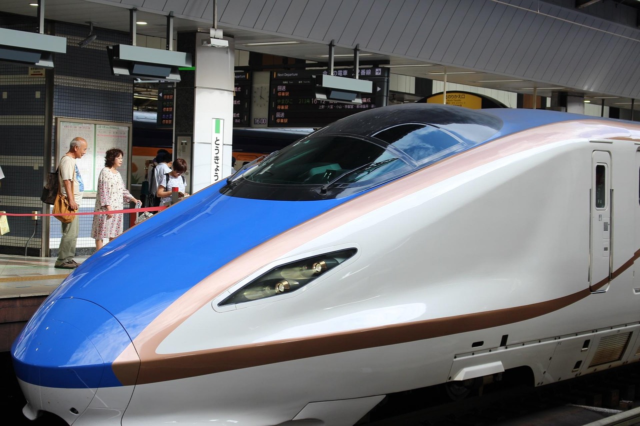 Shinkansen Culture: The Social Rules of Japan’s Bullet Train